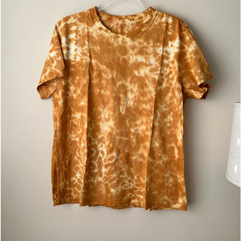 Lululemon short sleeve shirt